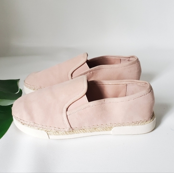 Vince Camuto TAMBIE Slip On Leather Platform Loafers Sz 6.5 - Picture 4 of 11